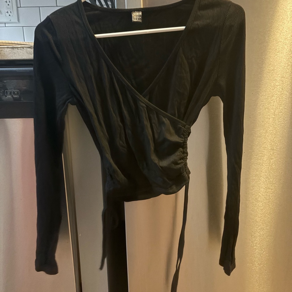 Black Wrap Long Sleeve Crop Top